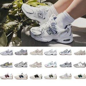 뉴발란스530 스틸그레이 빈티지 뉴발란스327 화이트 실버 아이보리 스틸블루 베이지 스타일리쉬한 남녀 공용 캐주얼 운동화 MR530SG MR530KA MR530AD WS327KA